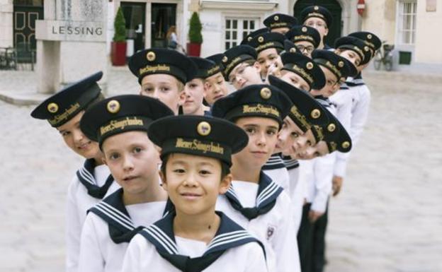 El Coro de Niños Cantores de Viena homenajea a Europa en la gira española que el domingo les lleva al Auditorio de Oviedo