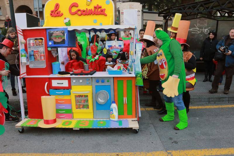 4.300 euros en premios para los disfraces más originales y coloridos en un gran desfile que cierra la celebración del carnaval en las cuencas.