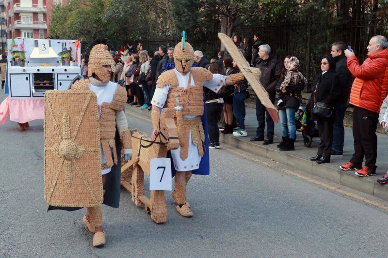 4.300 euros en premios para los disfraces más originales y coloridos en un gran desfile que cierra la celebración del carnaval en las cuencas.