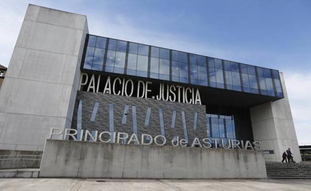 Acepta 18 meses de prisión por quedarse con 11.435 euros de una comunidad de Gijón