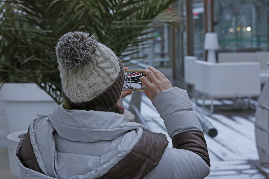 Fotos: La nieve llega a Gijón