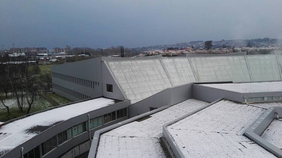 Fotos: La nieve llega a Gijón