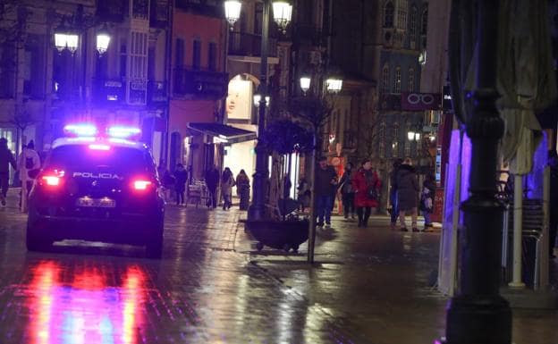 Un fuerte olor 'químico' causa alarma en Avilés y Salinas durante la tarde