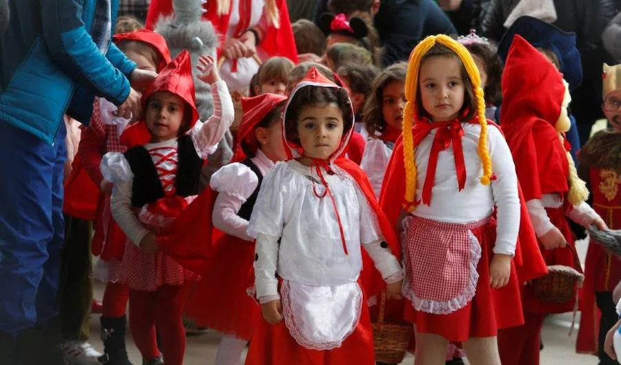 Fotos: Semana cultural en el colegio Ángel González de Oviedo