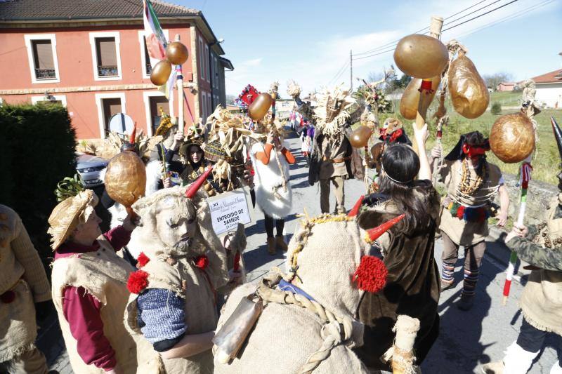 Fotos: Desfile de mascaradas de invierno en Valdesoto