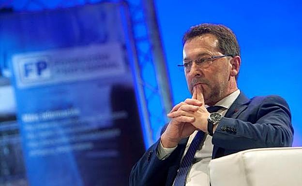 Genaro Alonso destaca la ratio de auxiliares educativos en los centros públicos