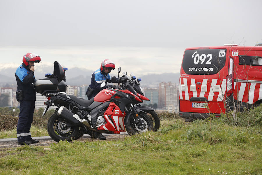 Fotos: Dispositivo de búsqueda en Gijón de Lorena Torrre, la mujer desaparecida
