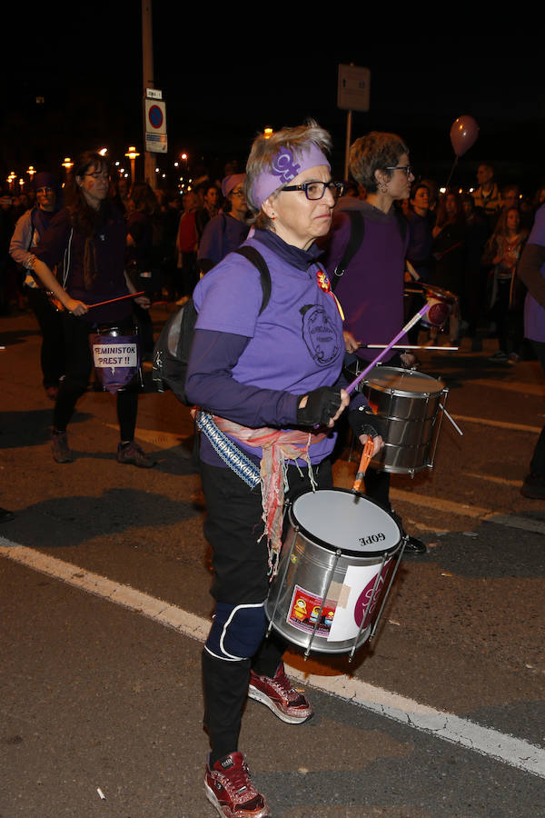 Asturias celebra el Día Internacional de la Mujer en las calles de Gijón en la primera huelga general feminista convocada bajo el lema 'Si nosotras paramos, se para el mundo'