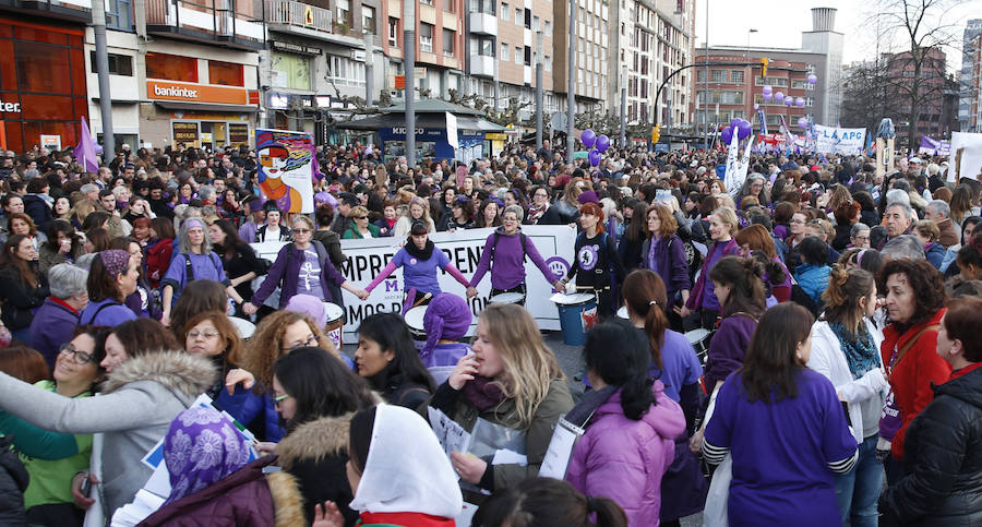 Asturias celebra el Día Internacional de la Mujer en las calles de Gijón en la primera huelga general feminista convocada bajo el lema 'Si nosotras paramos, se para el mundo'