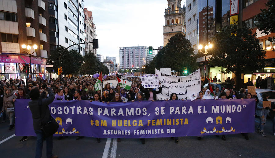 Asturias celebra el Día Internacional de la Mujer en las calles de Gijón en la primera huelga general feminista convocada bajo el lema 'Si nosotras paramos, se para el mundo'