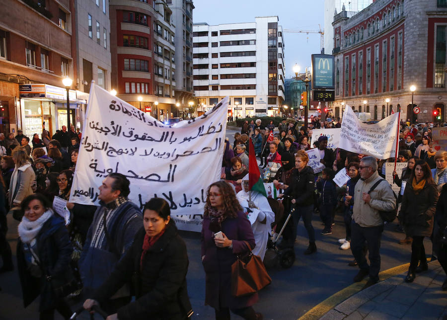 Asturias celebra el Día Internacional de la Mujer en las calles de Gijón en la primera huelga general feminista convocada bajo el lema 'Si nosotras paramos, se para el mundo'