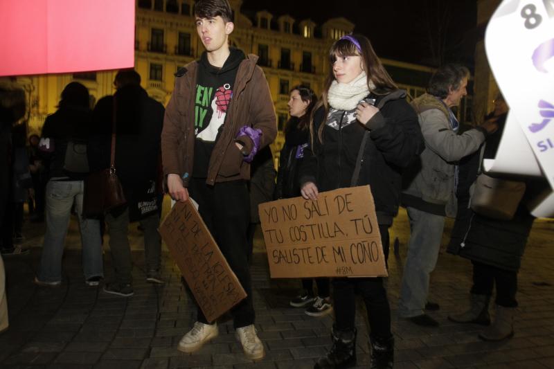 Las mujeres de la región recorren las calles para reivindicar la igualdad en todos los ámbitos de la sociedad.