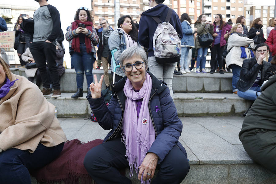 Asturias celebra el Día Internacional de la Mujer en las calles de Gijón en la primera huelga general feminista convocada bajo el lema 'Si nosotras paramos, se para el mundo'