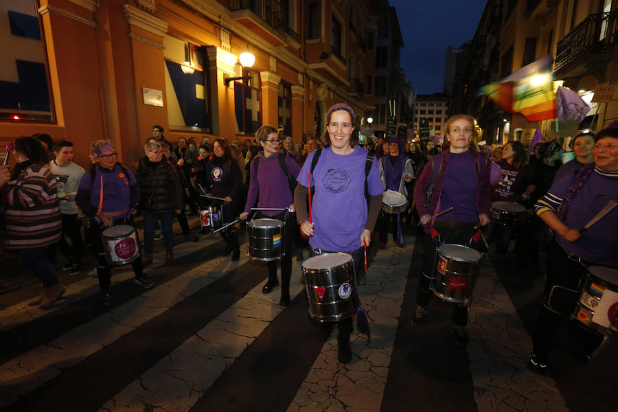 Asturias celebra el Día Internacional de la Mujer en las calles de Gijón en la primera huelga general feminista convocada bajo el lema 'Si nosotras paramos, se para el mundo'
