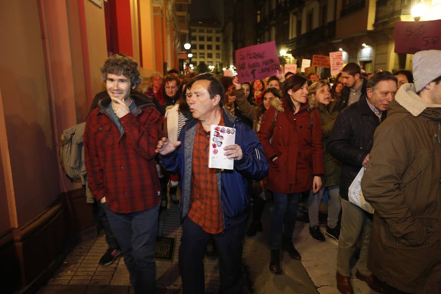 Asturias celebra el Día Internacional de la Mujer en las calles de Gijón en la primera huelga general feminista convocada bajo el lema 'Si nosotras paramos, se para el mundo'