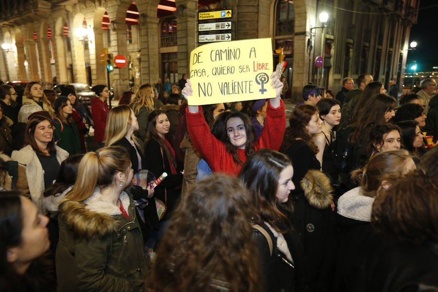 Asturias celebra el Día Internacional de la Mujer en las calles de Gijón en la primera huelga general feminista convocada bajo el lema 'Si nosotras paramos, se para el mundo'