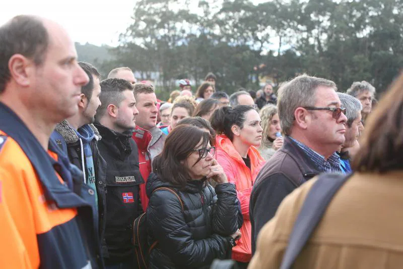 Unas 150 personas han acudido a la llamada para tratar de localizar a la mujer desaparecida. 