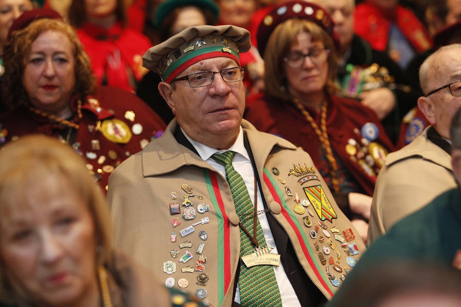 La Cofradía del Oriciu ha reunido en Gijón unas 200 personas con motivo de su VI Gran Capítulo, en el que se ha distinguido al Centro Asturiano de Madrid, Jesús Castro y José A. Fidalgo.