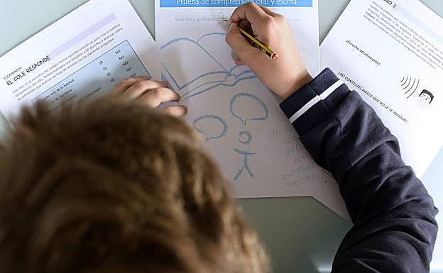 La genial respuesta de un niño del Atlético de Madrid en un examen