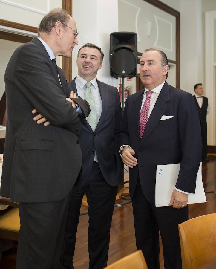 La ponencia corrió a cargo del subdirector general y director de Asset Management y Análisis de Banco Sabadell, Cirus Andreu. 