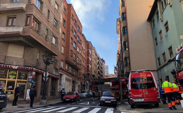 Detenido en Oviedo por incendiar el piso de su vecina para encubrir que le había robado