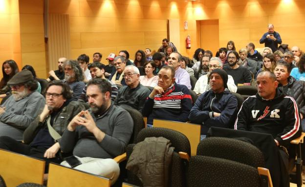 «Queremos sacar a las calles de Avilés el debate por la oficialidad»