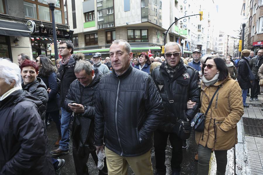 Fotos: Los pensionistas asturianos se manifiestan en Gijón por una pensión digna