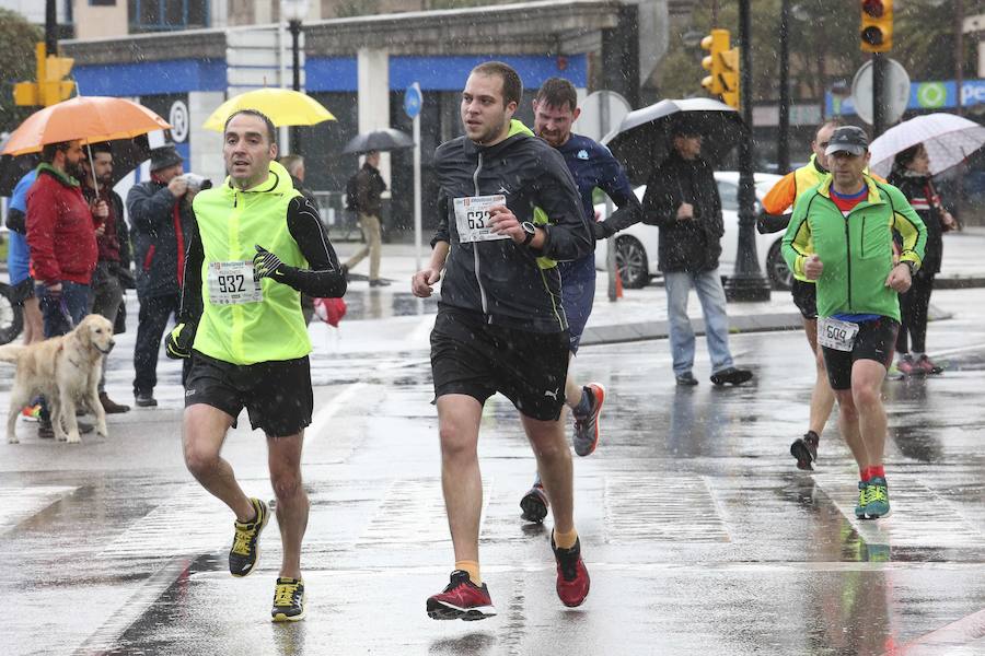 Fotos: ¿Estuviste en la Carrera de los 10 Kilómetros del Grupo? ¡Búscate!