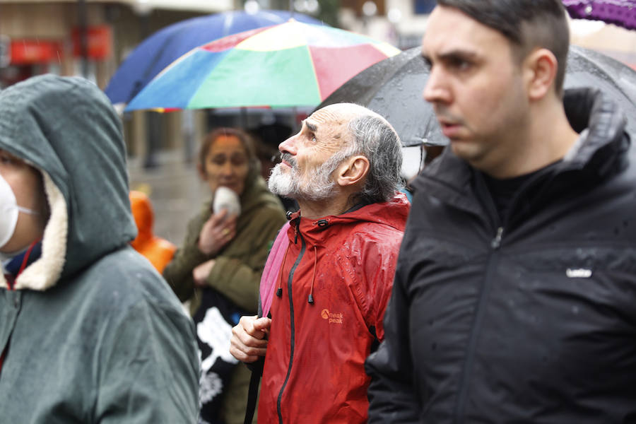 Fotos: Miles de personas se concentra en Gijón contra la contaminación en Asturias