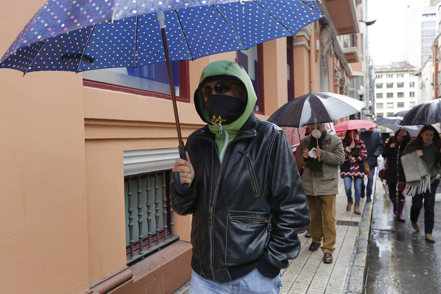 Fotos: Miles de personas se concentra en Gijón contra la contaminación en Asturias