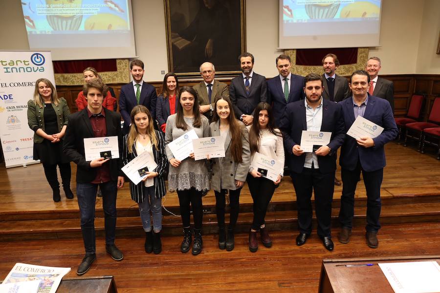 Medio centenar de estudiantes asturianos se han clasificado para la gran final de STARTinnova, el programa de fomento de la cultura emprendedora que promueve EL COMERCIO. Organizados en cinco equipos, han presentado sus proyectos ante un jurado de expertos en el Aula Magna del Edificio Histórico de la Universidad de Oviedo.
