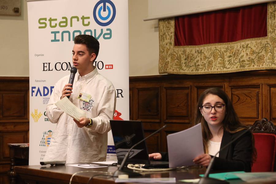 Medio centenar de estudiantes asturianos se han clasificado para la gran final de STARTinnova, el programa de fomento de la cultura emprendedora que promueve EL COMERCIO. Organizados en cinco equipos, han presentado sus proyectos ante un jurado de expertos en el Aula Magna del Edificio Histórico de la Universidad de Oviedo.