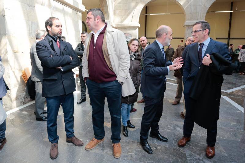 El acto tuvo lugar en el patio del Centro de Cultura Antiguo Instituto y estuvo presidido por la alcaldesa de Gijón, Carmen Moriyón, y el director de Ser Gijón y Ser Avilés, Pablo González-Palacios.