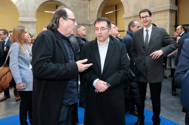 El acto tuvo lugar en el patio del Centro de Cultura Antiguo Instituto y estuvo presidido por la alcaldesa de Gijón, Carmen Moriyón, y el director de Ser Gijón y Ser Avilés, Pablo González-Palacios.