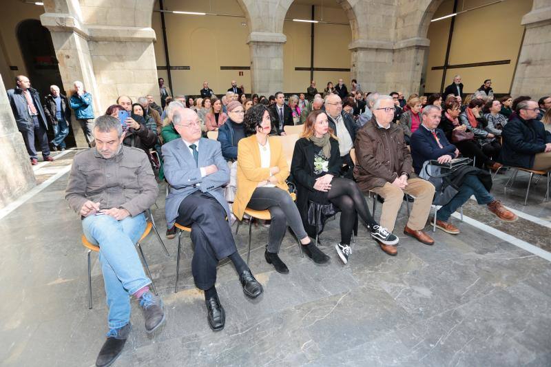 El acto tuvo lugar en el patio del Centro de Cultura Antiguo Instituto y estuvo presidido por la alcaldesa de Gijón, Carmen Moriyón, y el director de Ser Gijón y Ser Avilés, Pablo González-Palacios.