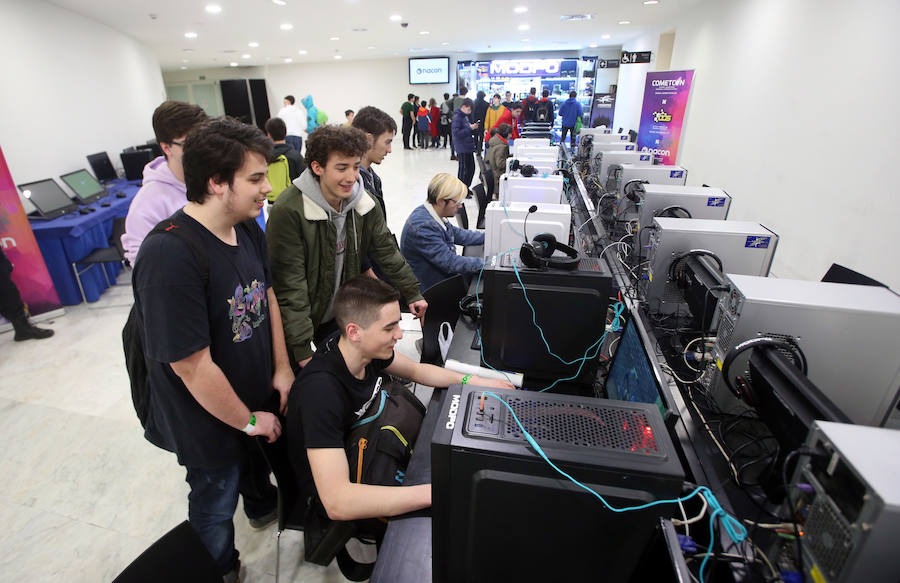 La convención se celebra en el Palacio de Exposiciones y Congresos de la ciudad. 