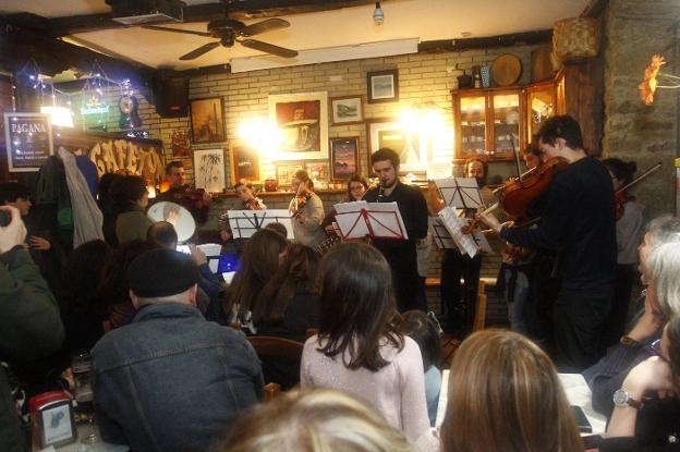 Actuación de alumnos del Conservatorio. 