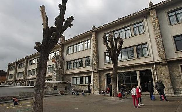 IU propone al Principado que se valore el cambio de nombre del colegio La Gesta