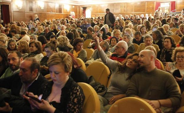 El cantaor onubense presentó en Gijón 'Soul, bulerías y más'.