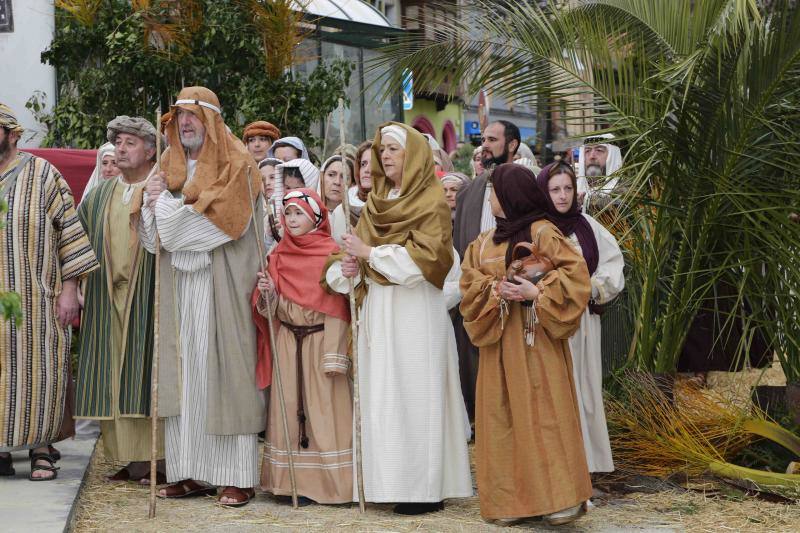 La tradicional crucifixión de la localidad piloñesa atrajo de nuevo a numerosos fieles.