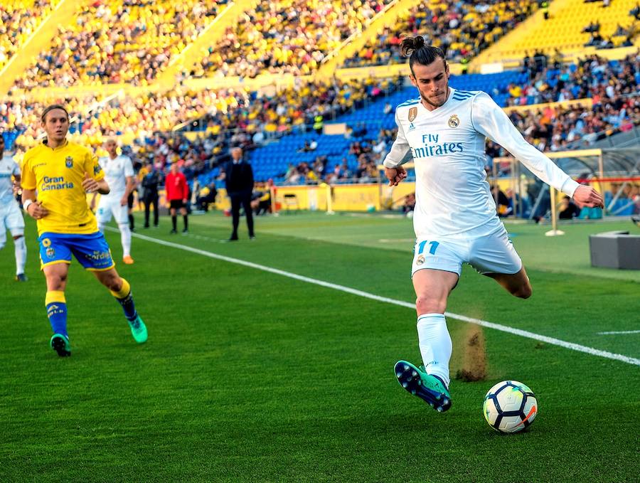 Con la mente puesta en el duelo europeo ante la Juventus y varias rotaciones, el Real Madrid superó a Las Palmas con dos tantos de Gareth Bale y uno de Karim Benzema.