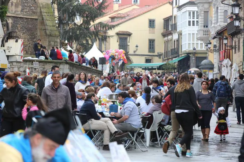 Fotos: Las mejores imágenes de la Comida en la Calle de Avilés