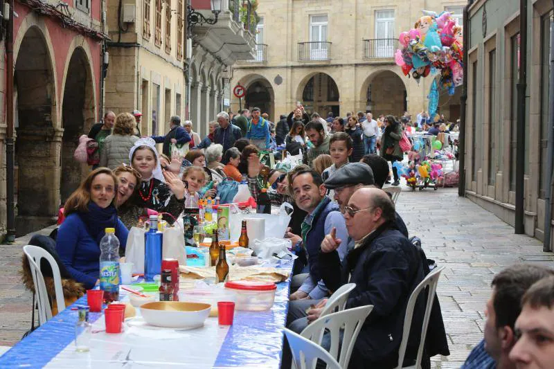 Fotos: Las mejores imágenes de la Comida en la Calle de Avilés