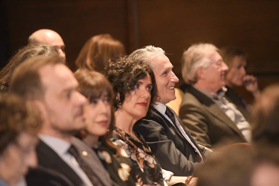 María Neira, directora de Salud Pública de la OMS, Antonio Gamoneda, los astilleros Gondán y Armón y las unidades policiales que luchan contra el maltrato han sido los galardonados de esta edición.