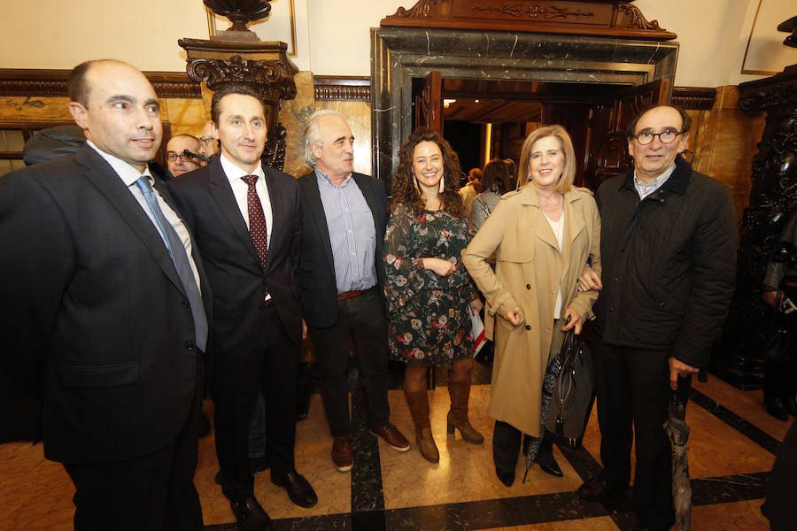 María Neira, directora de Salud Pública de la OMS, Antonio Gamoneda, los astilleros Gondán y Armón y las unidades policiales que luchan contra el maltrato han sido los galardonados de esta edición.