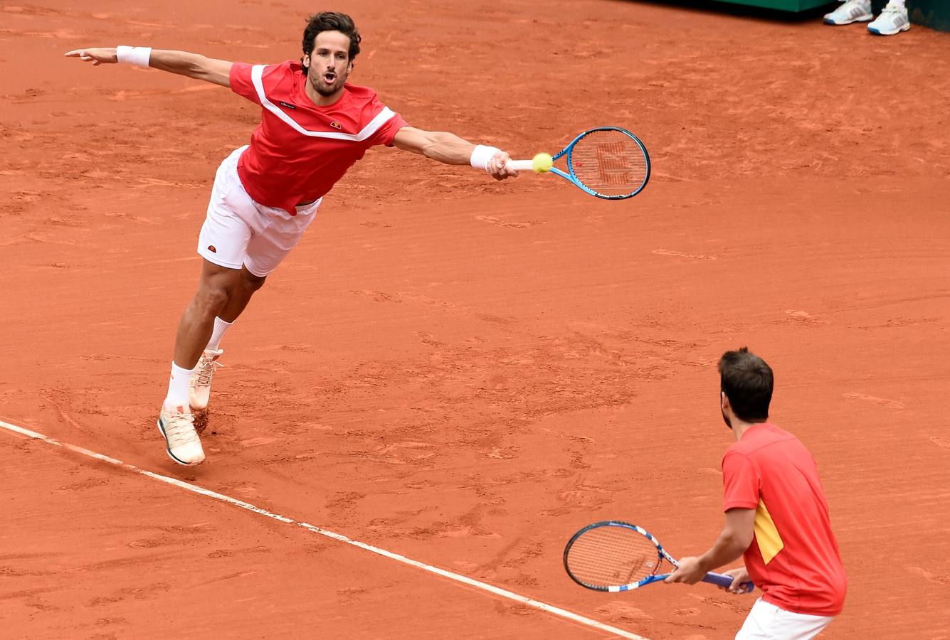 El punto de dobles lo han disputado Feliciano López y Marc López, por parte de España y Jan-Lennard Struff y Tim Puetz, por Alemania. 