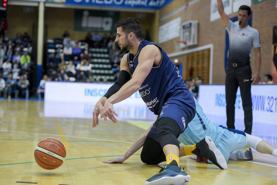 Fotos: El Unión Financiera vence por 87-79 al Bacelona Lassa