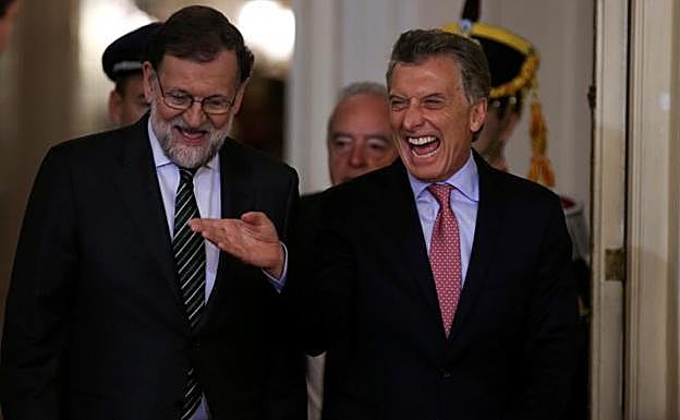 La genial respuesta de Rajoy a la broma de Macri sobre el amistoso entre España y Argentina