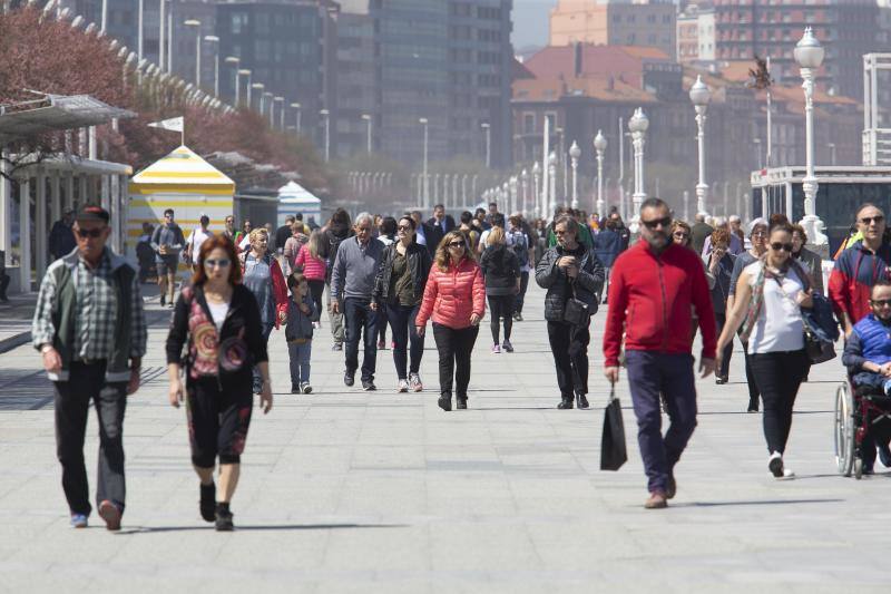 Fotos: Los termómetros se disparan en Asturias en abril