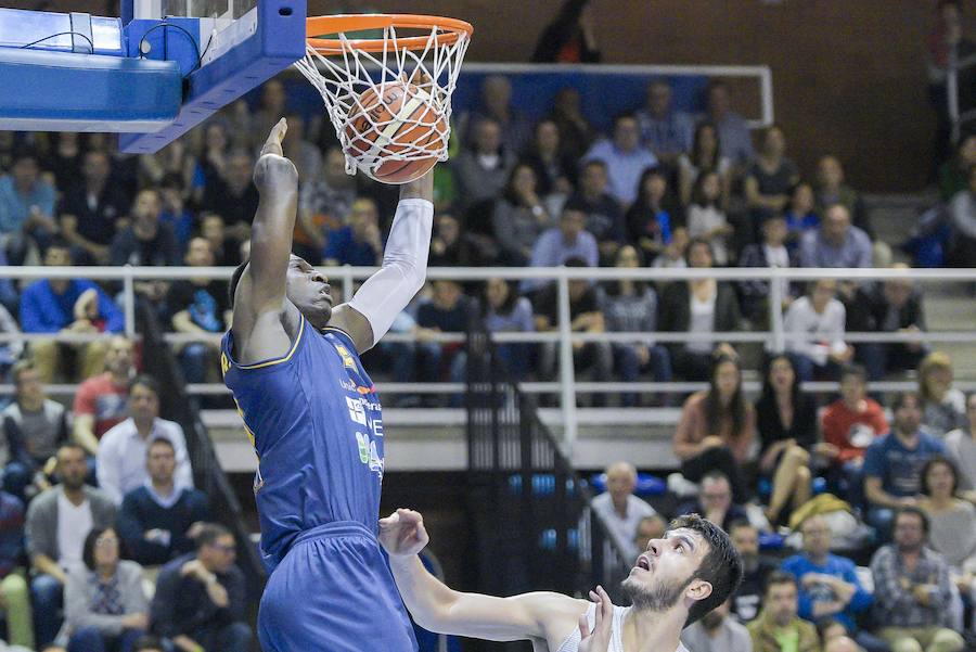 Fotos: Unión Financiera - Levitec Huesca, en imágenes